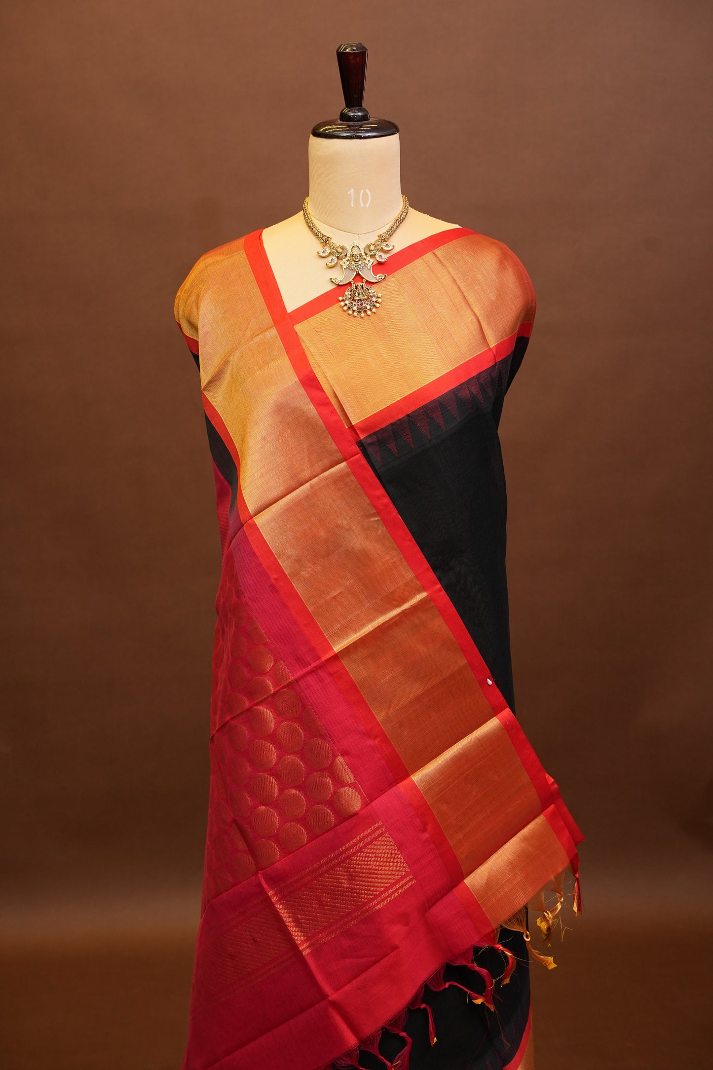 Pure Kuppadam Korvai Silk Cotton Pattu Saree-Black & Red
