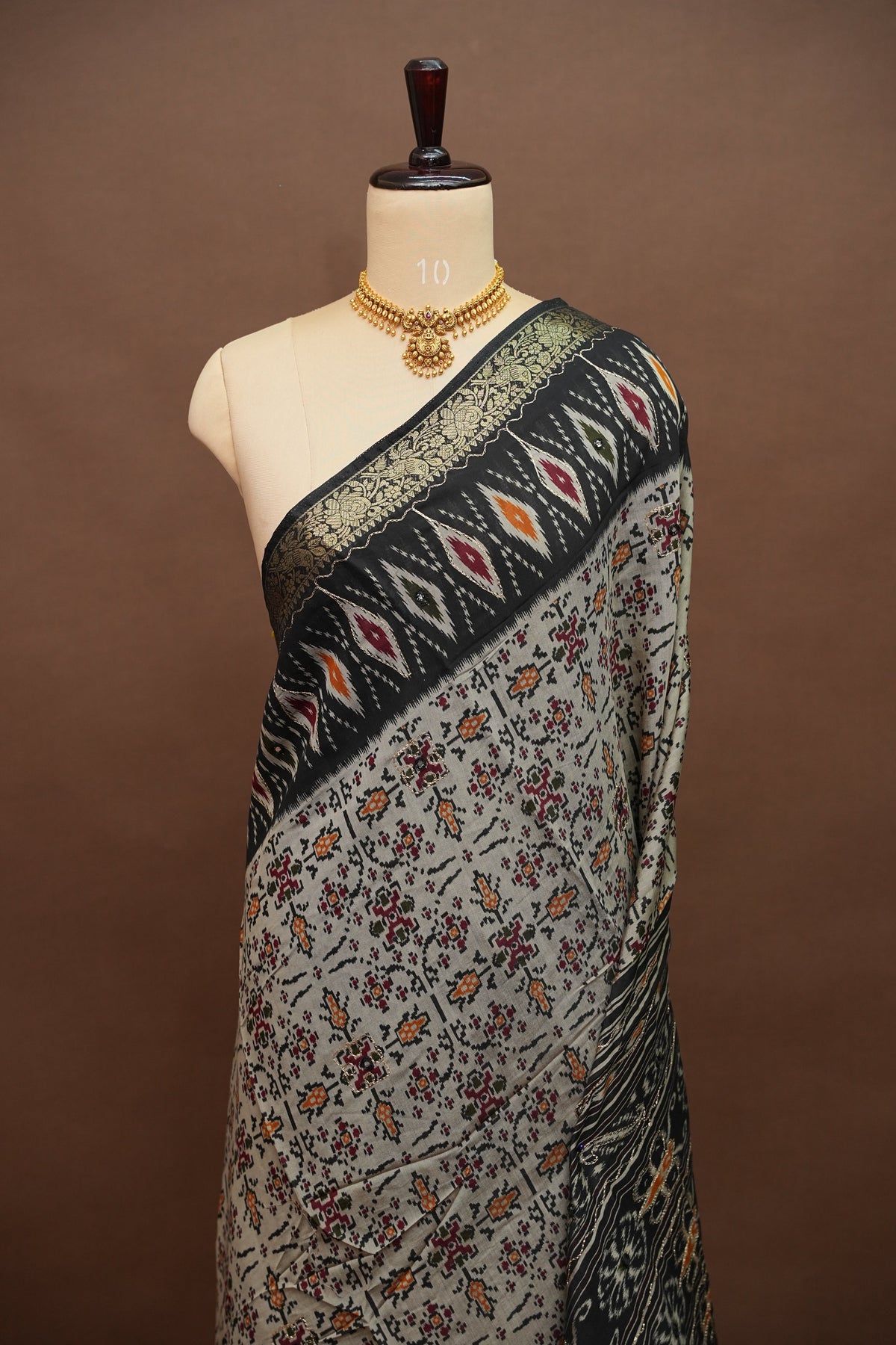 Chanderi Cotton Saree with Kalamkari Prints & Embroidered Pallu – Black & Ivory