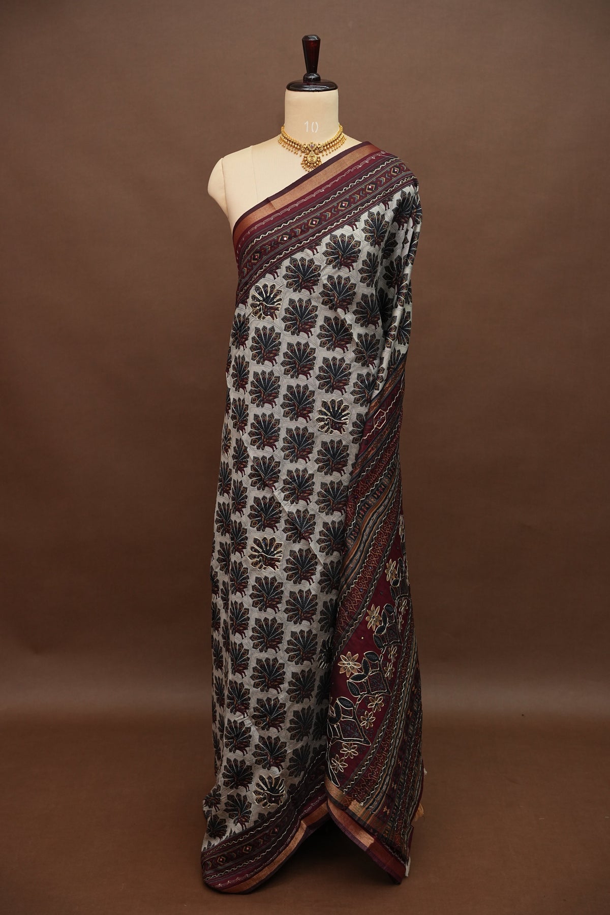 Chanderi Cotton Saree with Kalamkari Prints & Embroidered Pallu – Ivory & Maroon