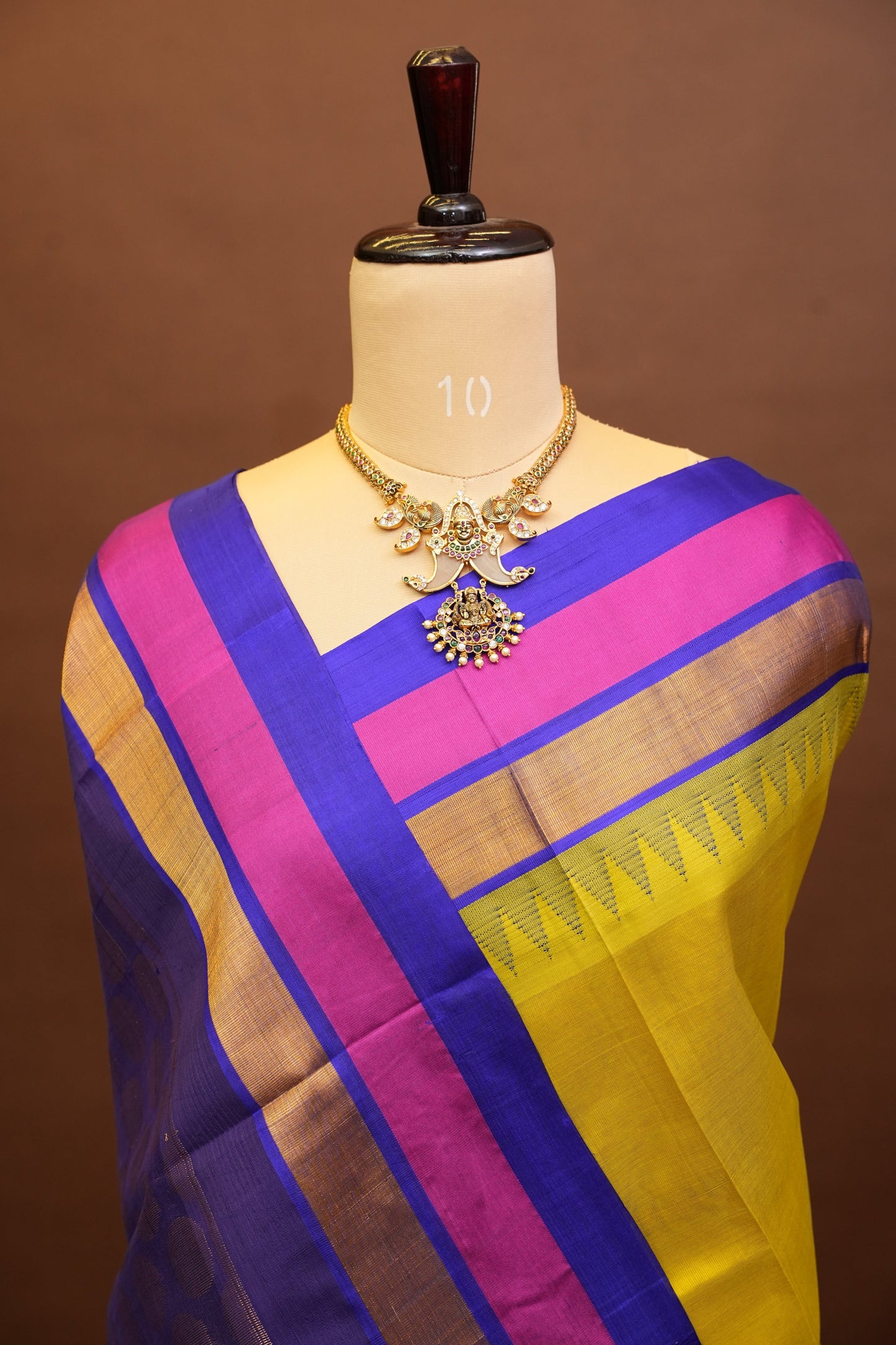 Pure Kuppadam Korvai Silk Cotton Pattu Saree-Parrot Green and Royal Blue