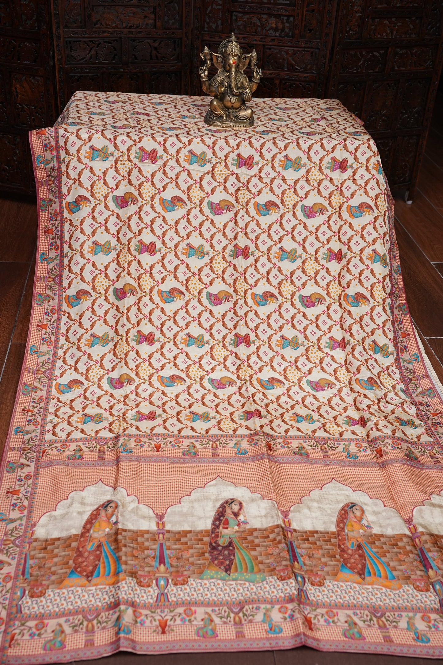 Kashmiri Pashmina Banarasi Story Telling Saree - Ivory