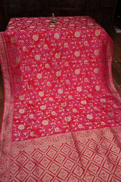 Kashmiri Pashmina Banarasi Story Telling Saree - Pink