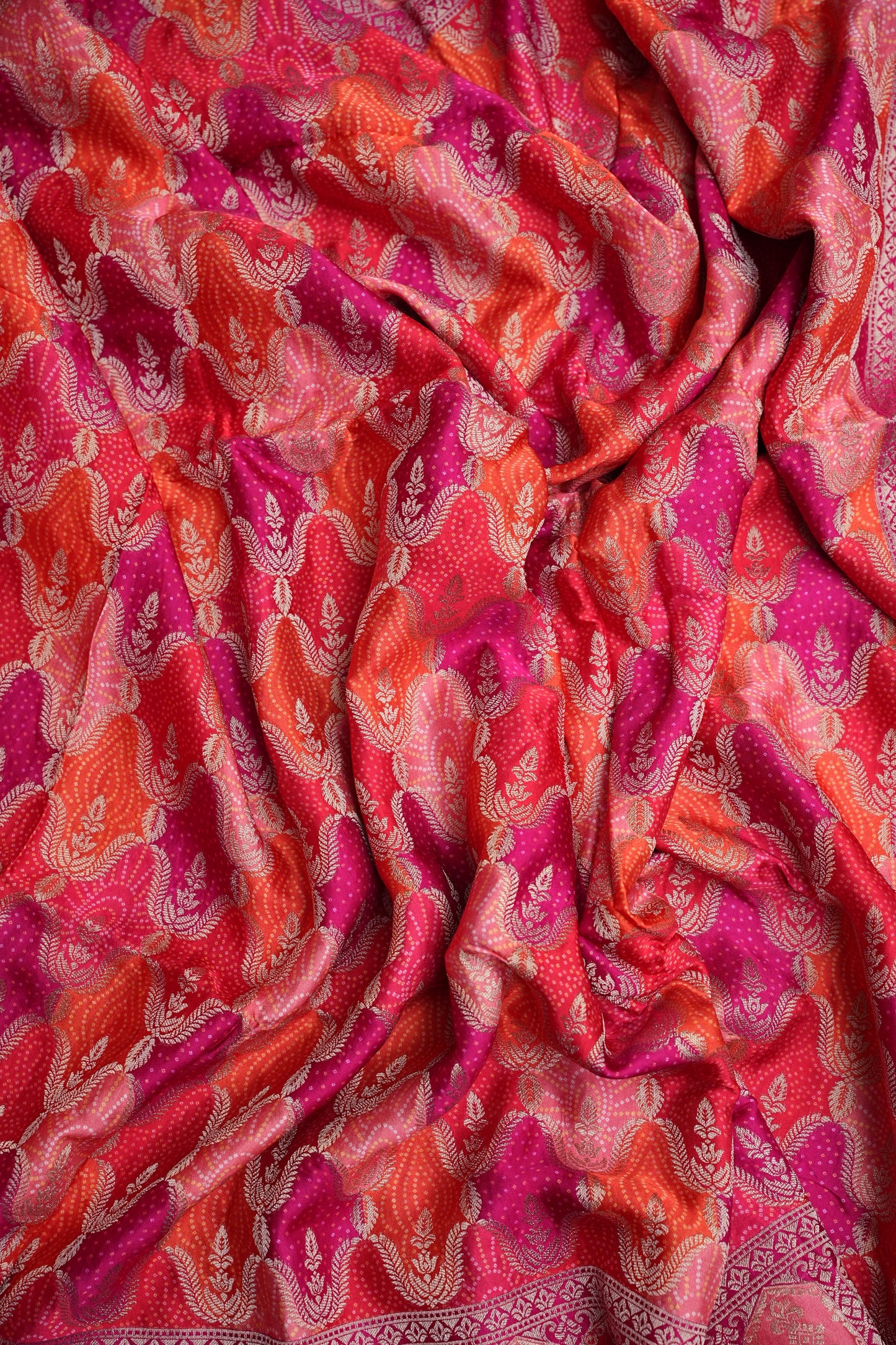 Kashmiri Pashmina Banarasi Story Telling Saree - Multicolored