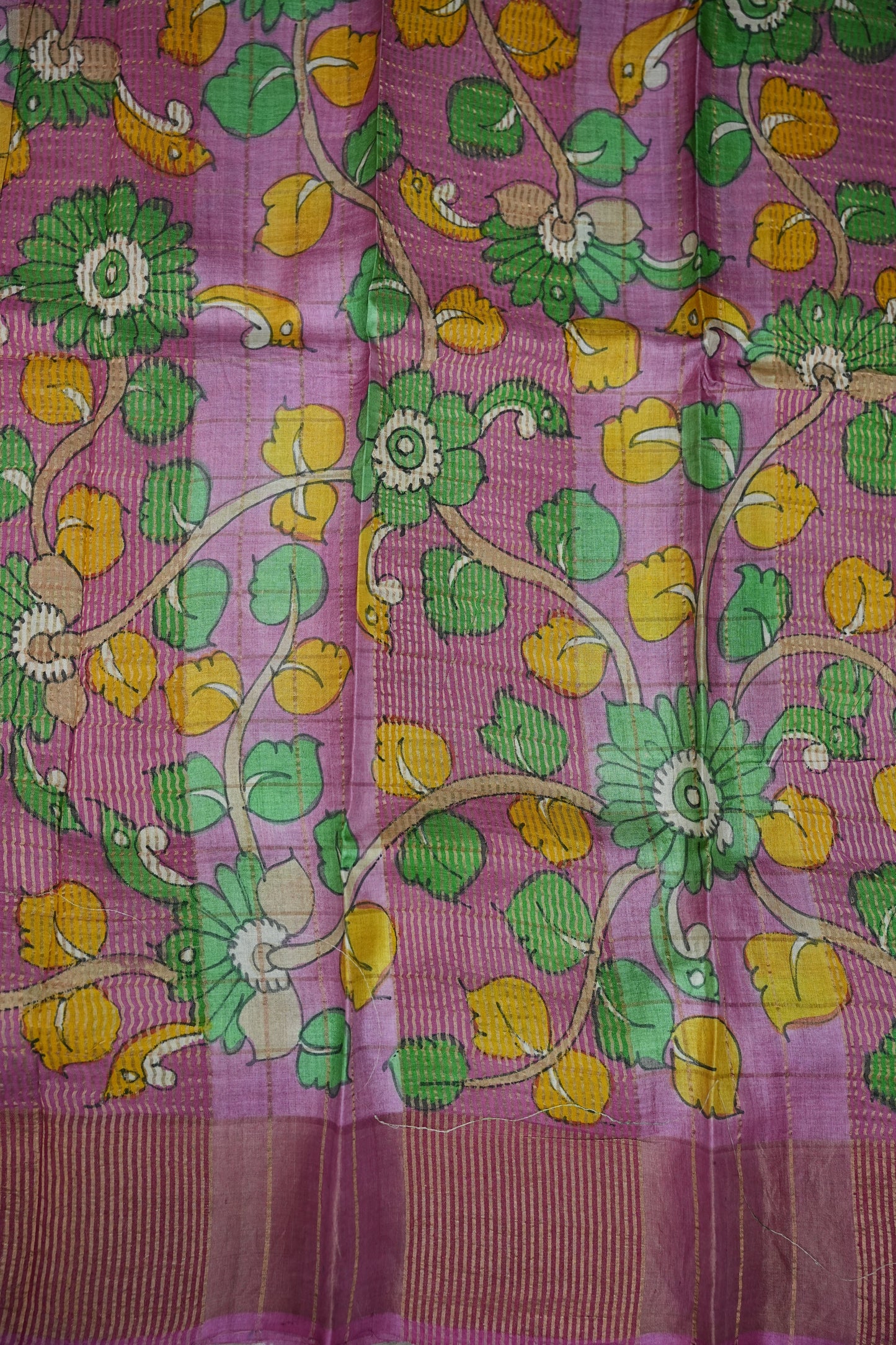 Premium Hand-Painted Tussar Silk Saree – Emerald Green with Lavender Pink Floral Pallu