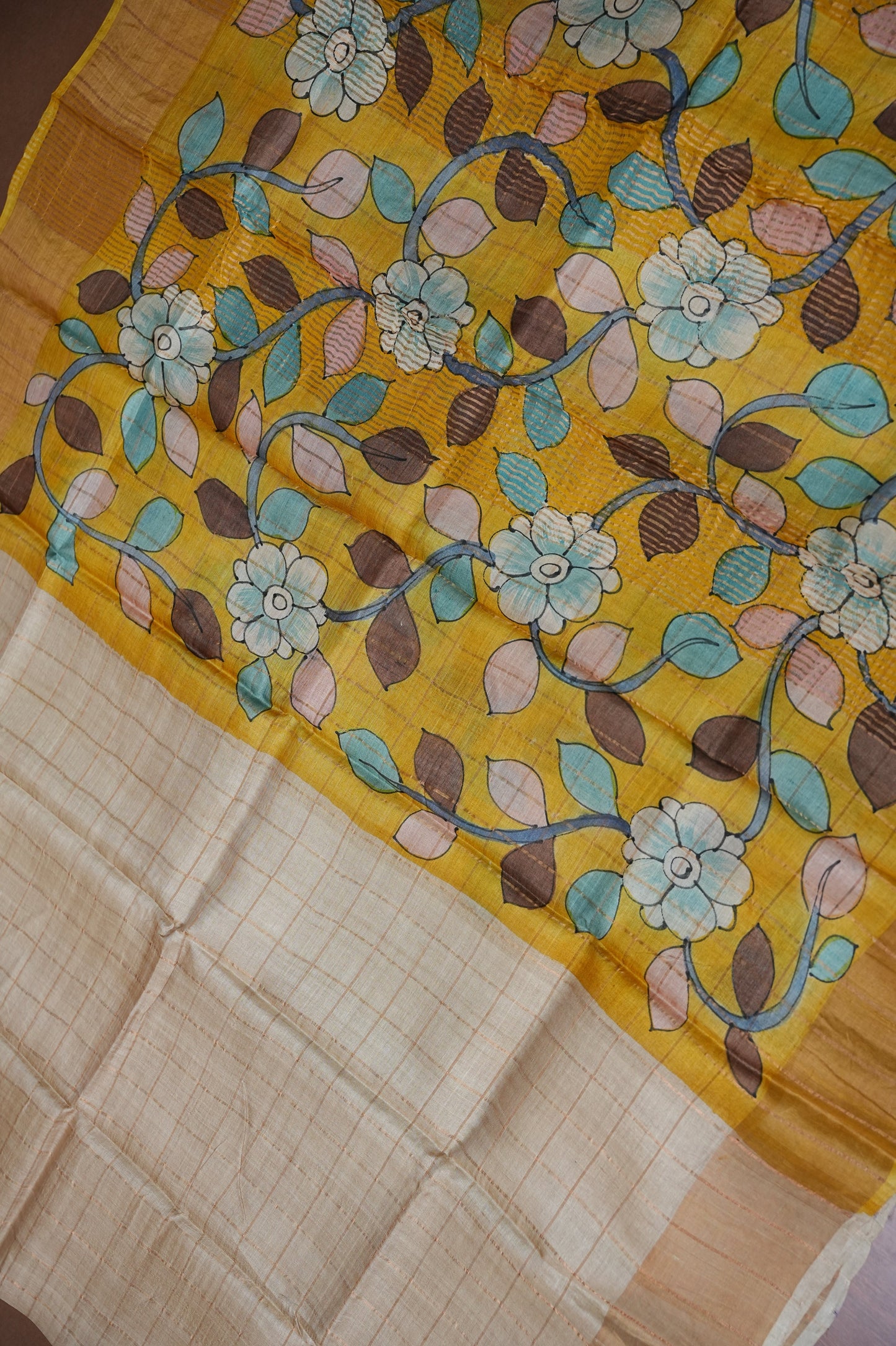 Premium Hand-Painted Tussar Silk Saree – Ivory with Mustard Floral Pallu