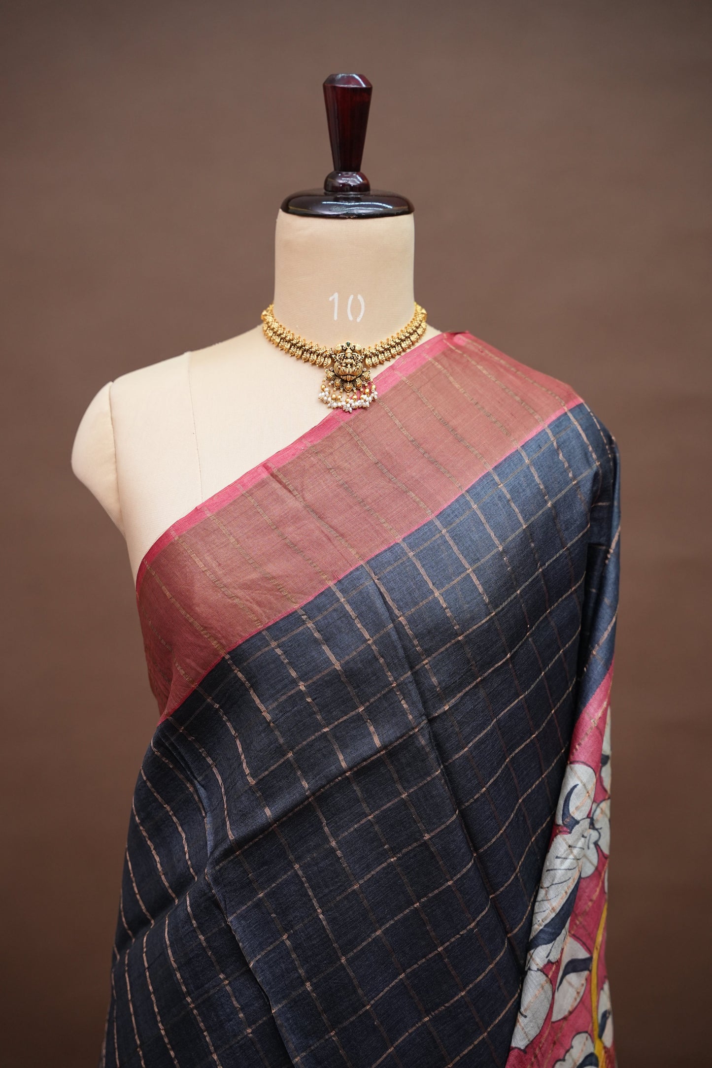 Premium Hand-Painted Tussar Silk Saree – Rich Dark Grey with Floral Kalamkari Pallu & Blouse