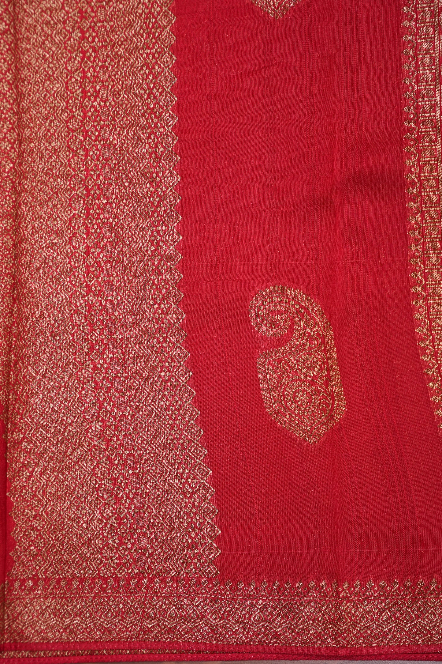 Tussar Banarasi Raw Silk Saree – Regal Red with Gold Mango Buttis