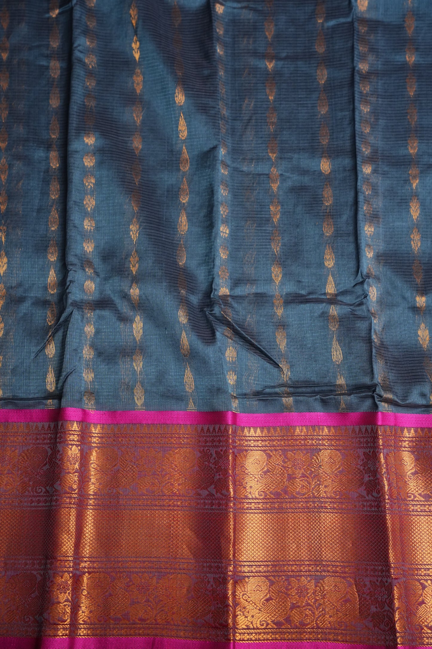 Mangalgiri Kuppadam Silk Cotton Pattu Saree - Grey & Pink
