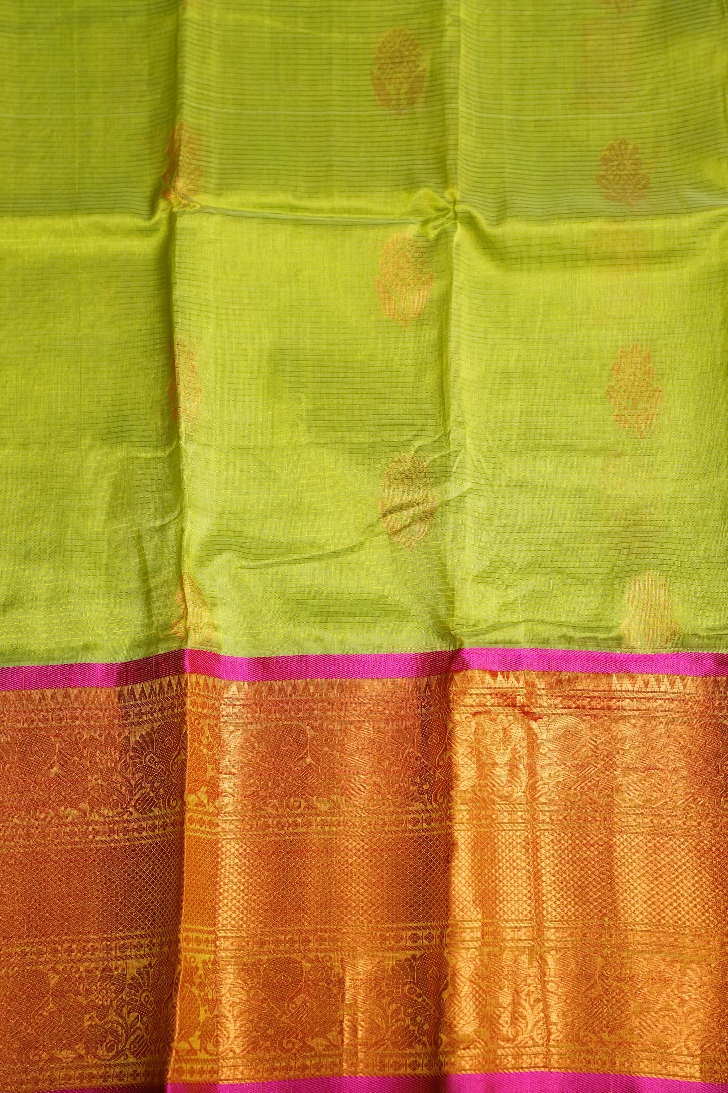Mangalgiri Kuppadam Silk Cotton Pattu Saree - Parrot Green & Pink