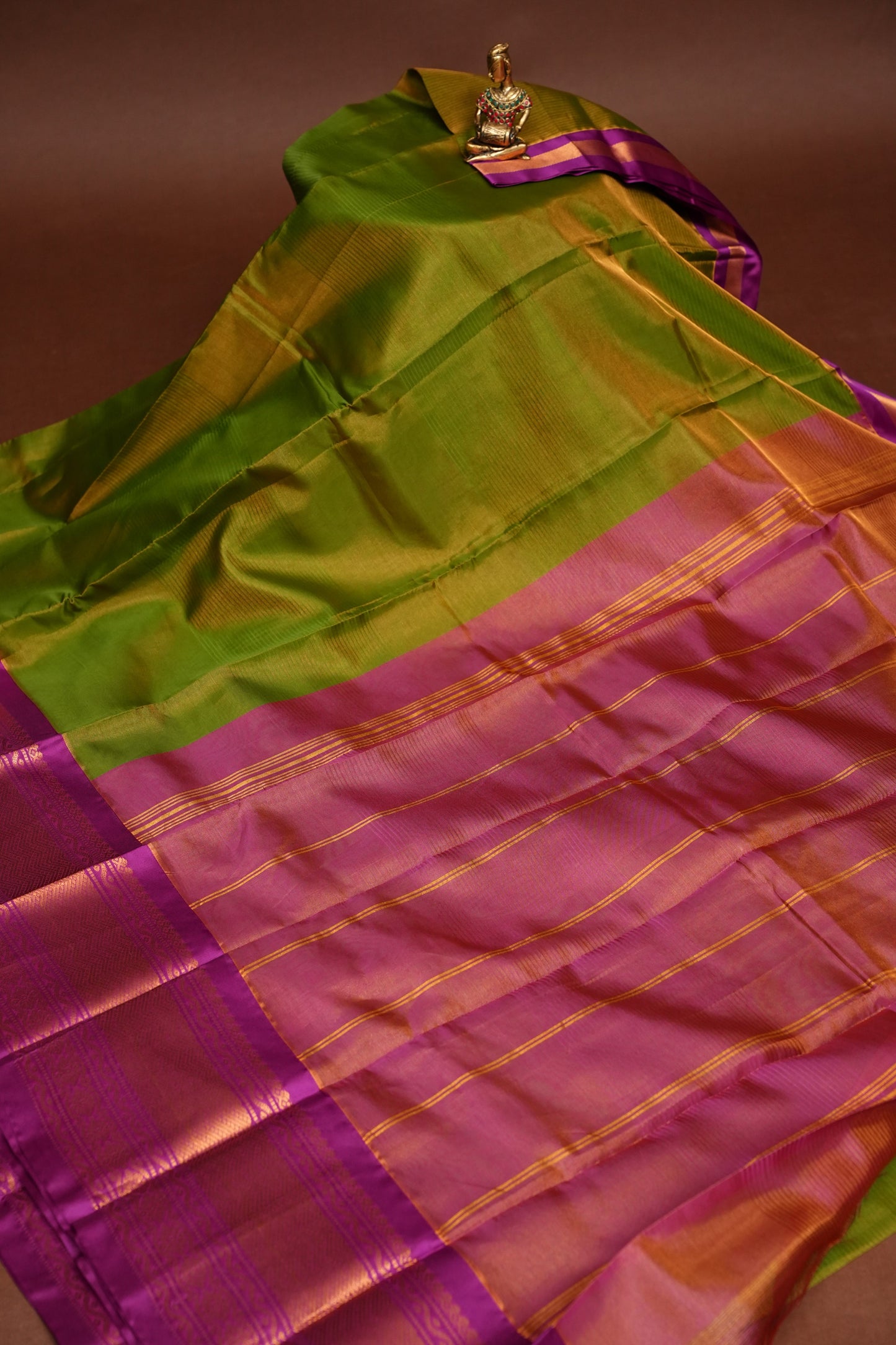Tissue Silk Cotton Mangalgiri Kuppadam Pattu Saree - Parrot Green and Pink