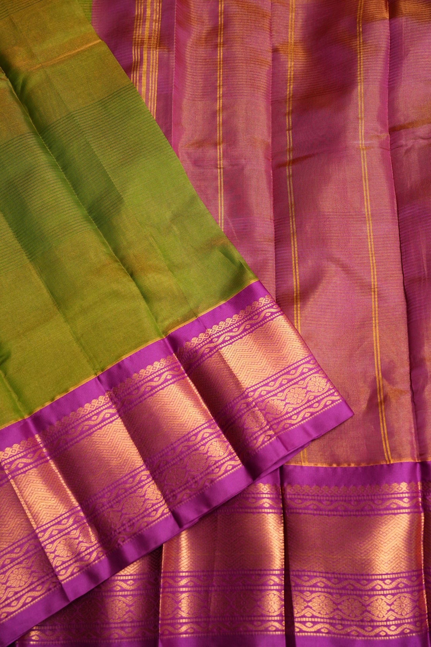 Tissue Silk Cotton Mangalgiri Kuppadam Pattu Saree - Parrot Green and Pink