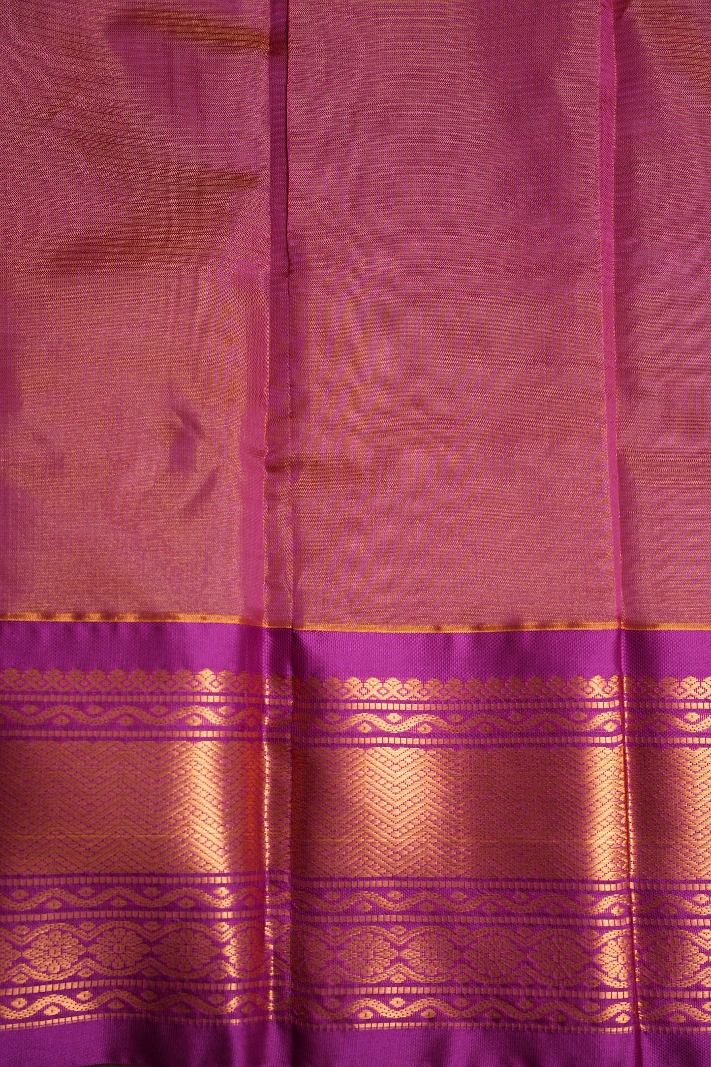 Tissue Silk Cotton Mangalgiri Kuppadam Pattu Saree - Parrot Green and Pink