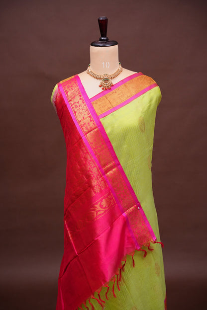 Mangalgiri Kuppadam Silk Cotton Pattu Saree - Parrot Green & Pink