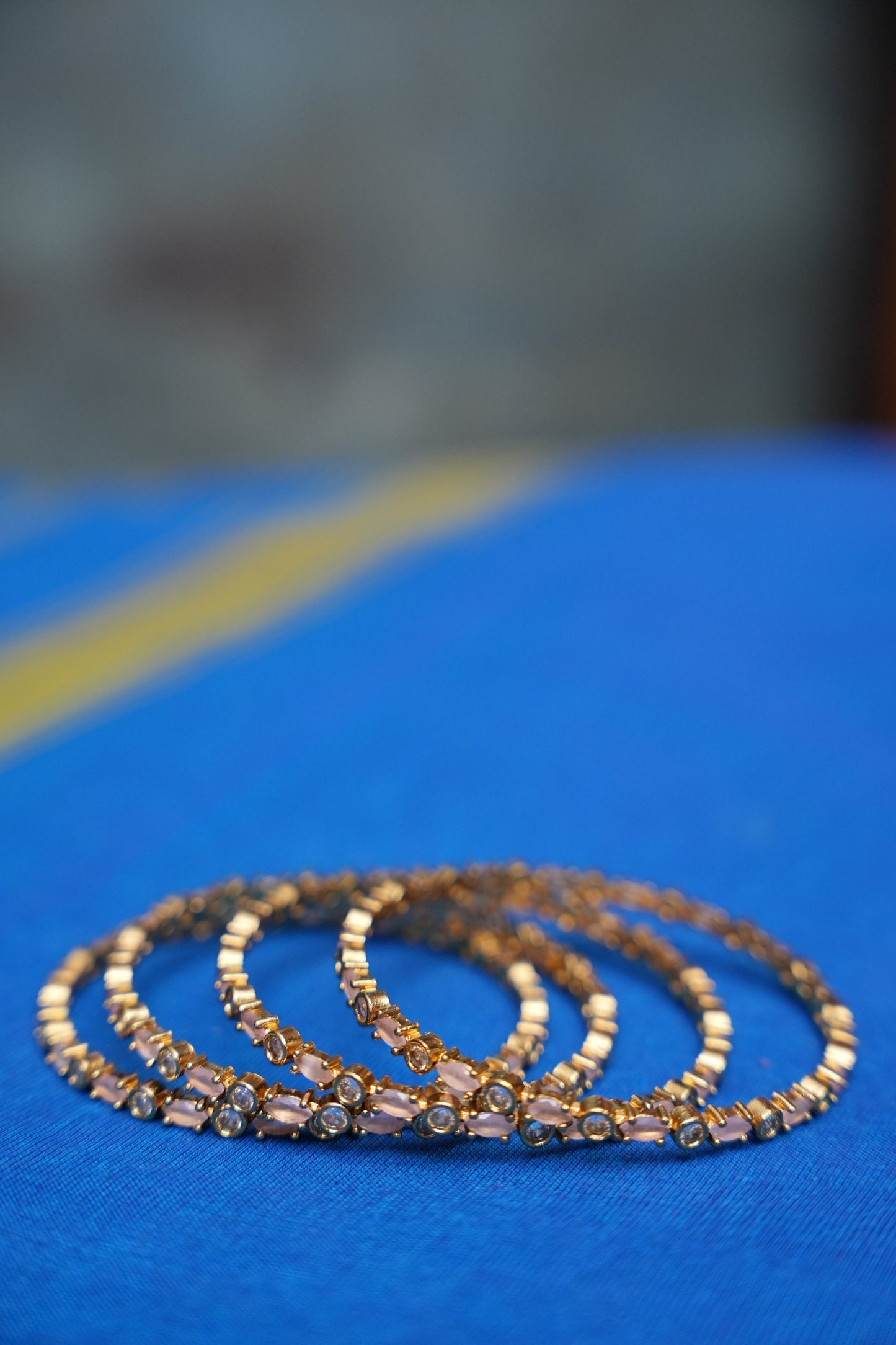 Premium Antique Gold-Plated Kundan Bangles Set – White Kundan & Blush Pink AD Stones
