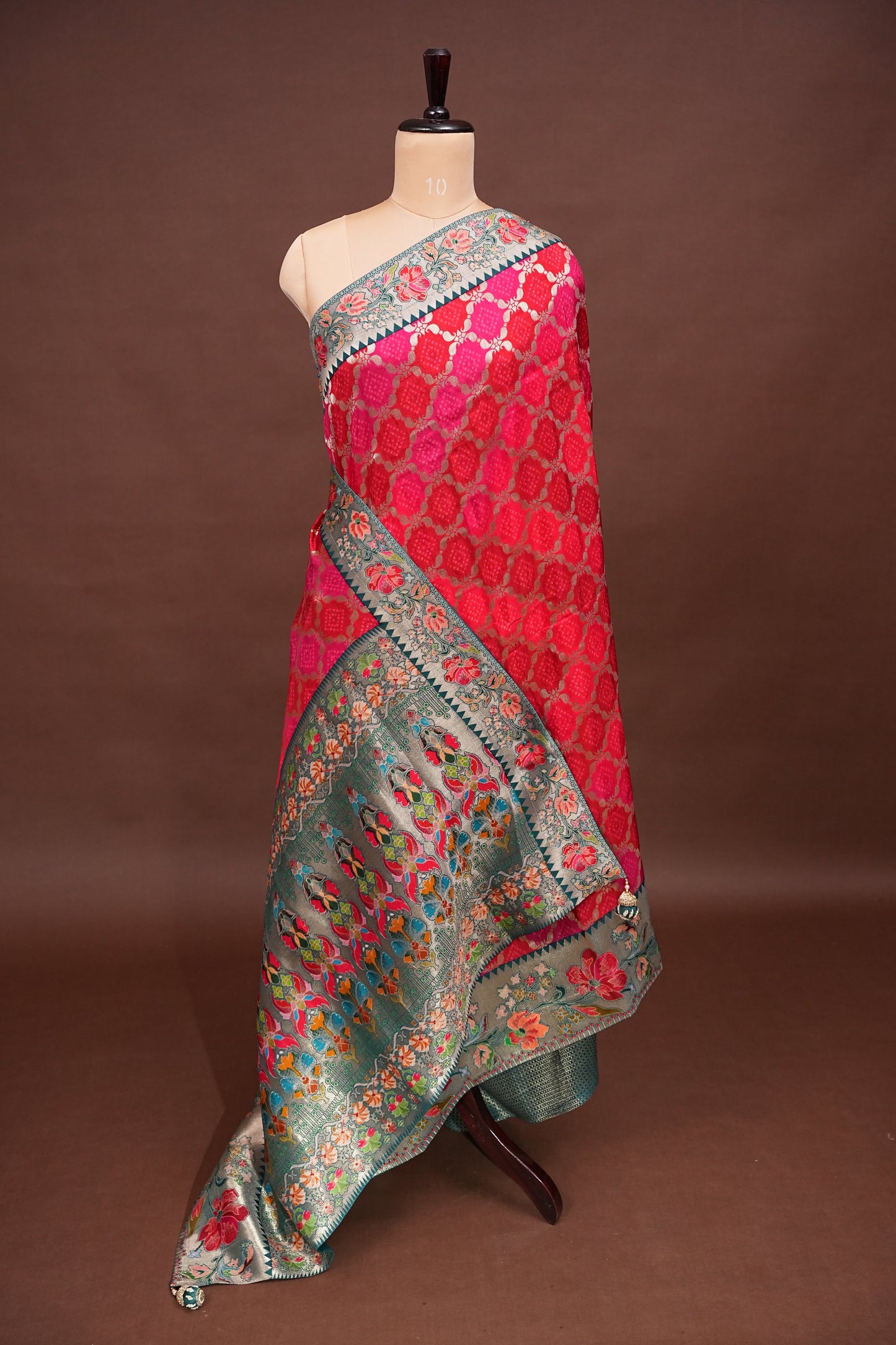 Kashmiri Pashmina Story Telling Banarasi Saree - Pink