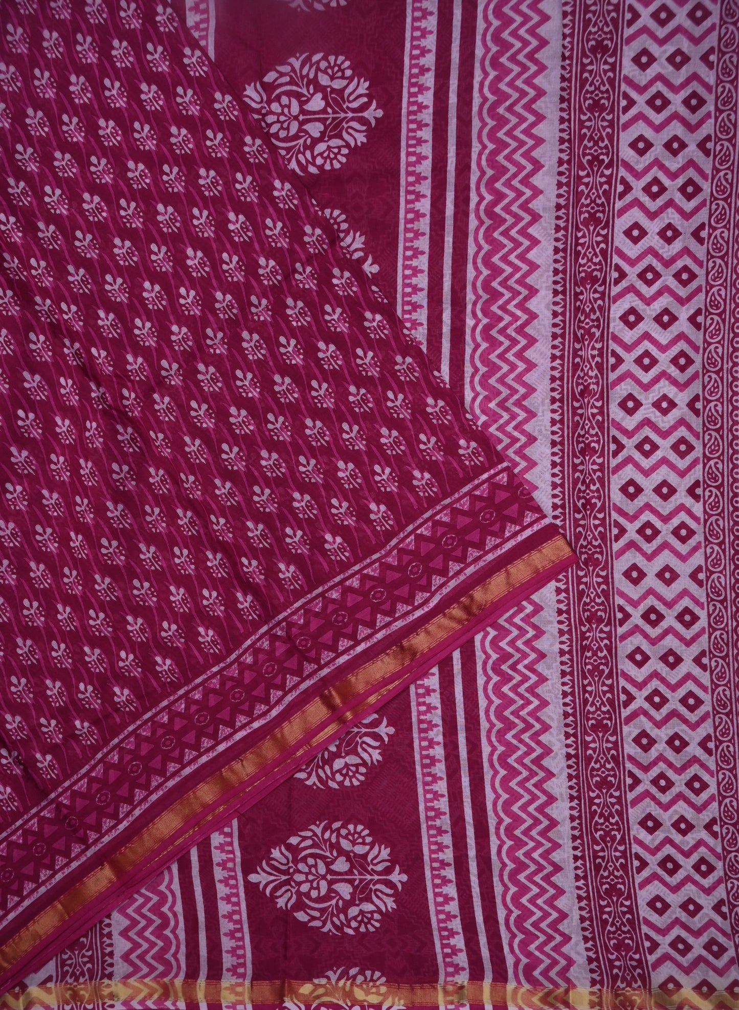 Mul Mul Cotton Ajrak Print Saree - Pink
